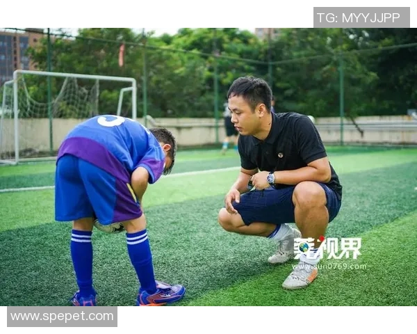 足球巨星自述我的成长历程与梦想追逐之路